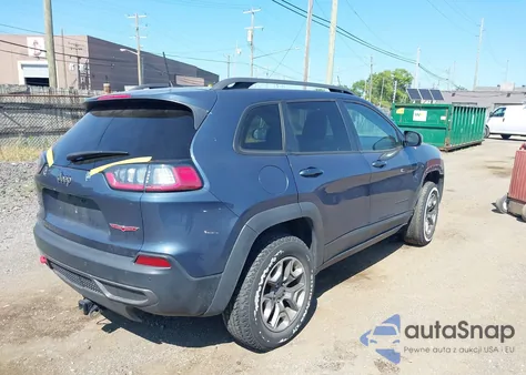 2019 Jeep Cherokee Trailhawk 4X4 from USA, damaged, VIN 1C4PJMBX9KD369514
